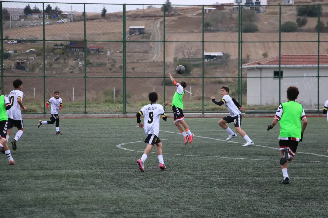 Yılmazspor U14'te 4'te 4 Yaptı